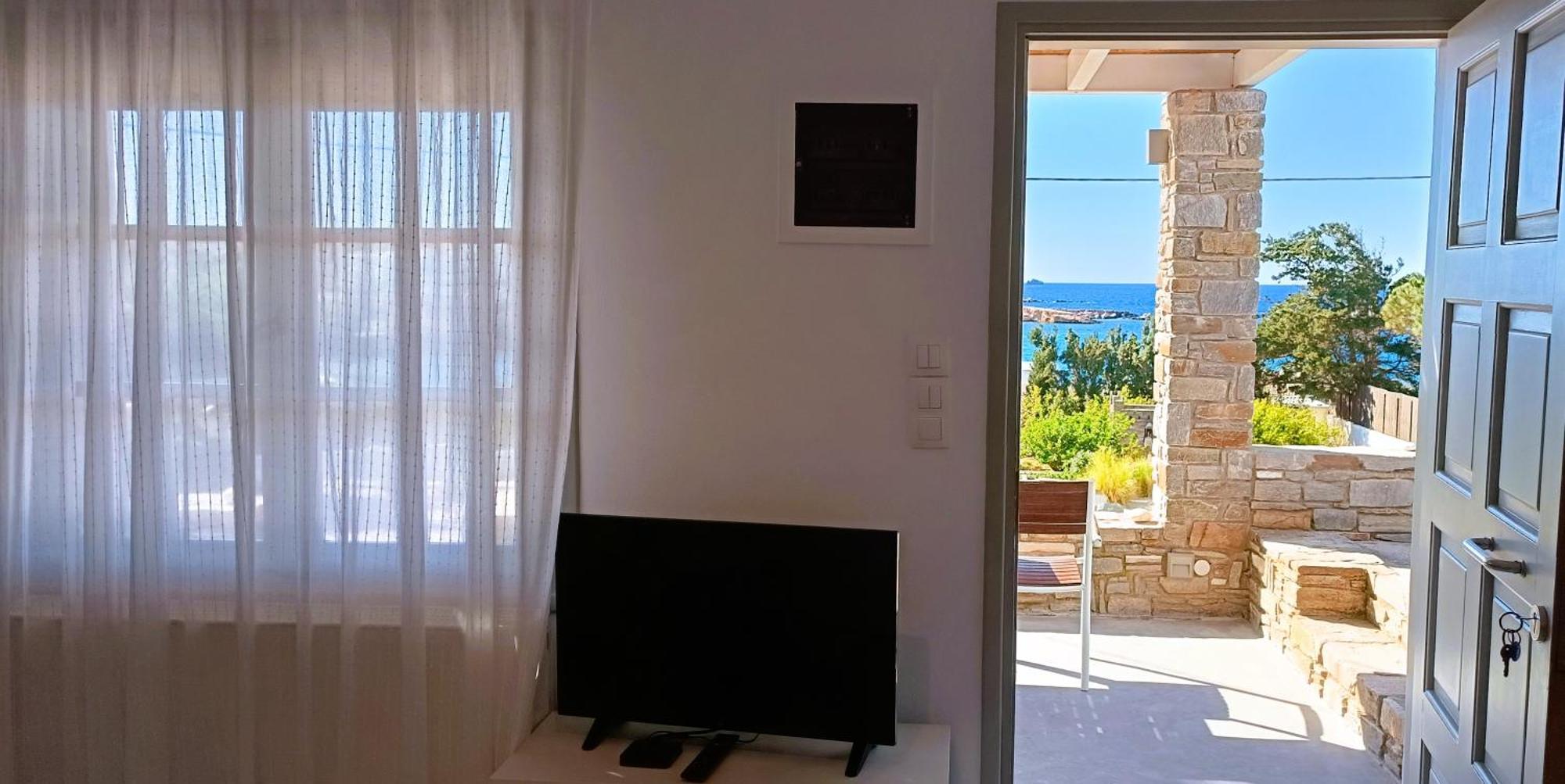 Nesaea Seafront House Villa Parasporos Buitenkant foto